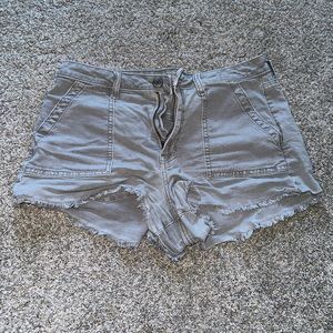 American Eagle Hi-Rise Festival Shorts